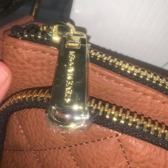 Steve Madden Cross Body Purse - Picture 5 of 10